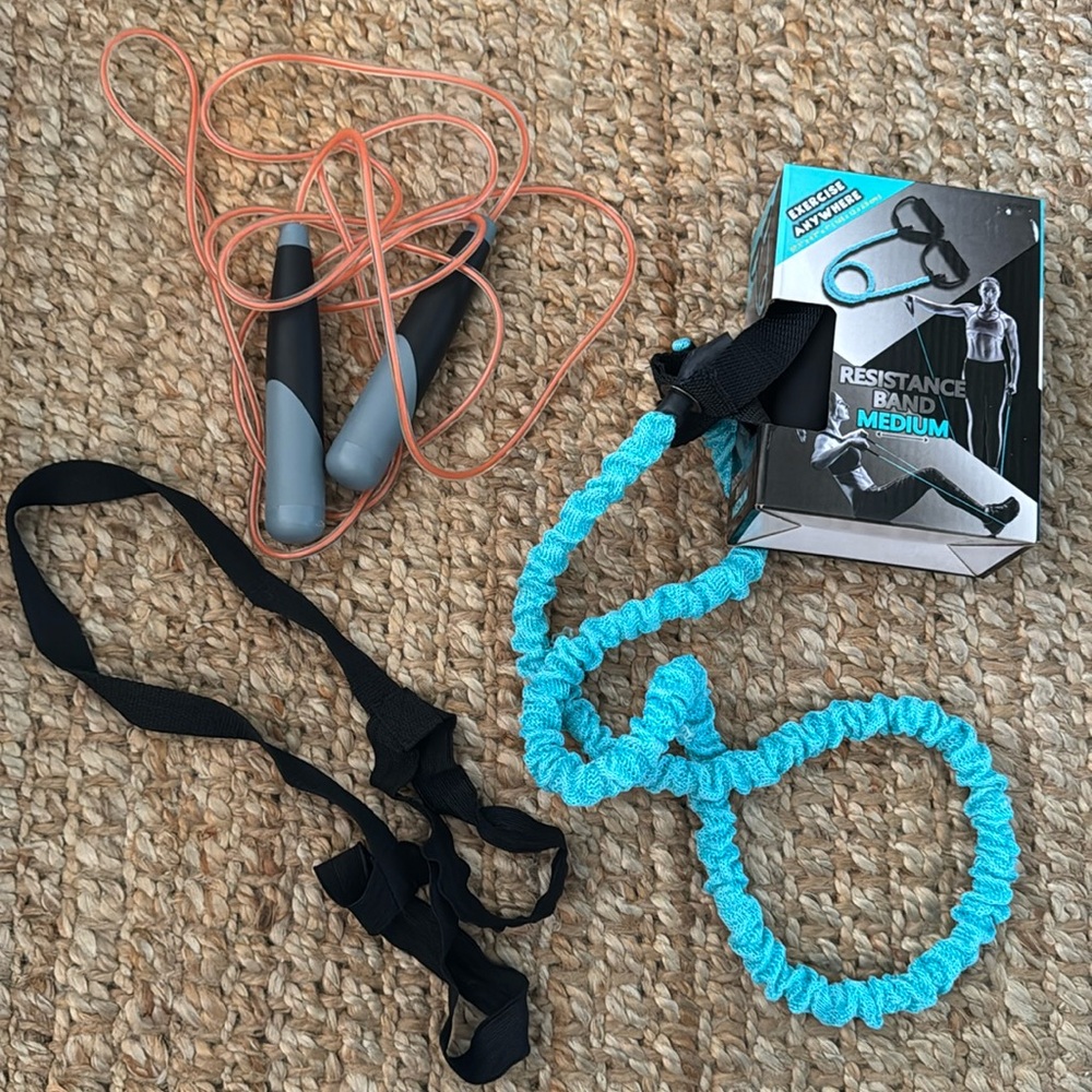 FITNESS BUNDLE yoga mat holder, jump rope, resistance band